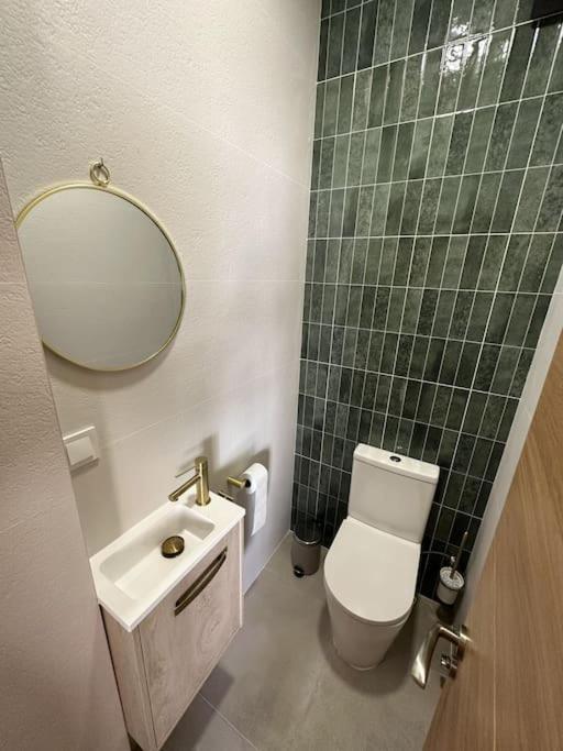 Apartment Comfortable In Center With Private Parking Garage Málaga
