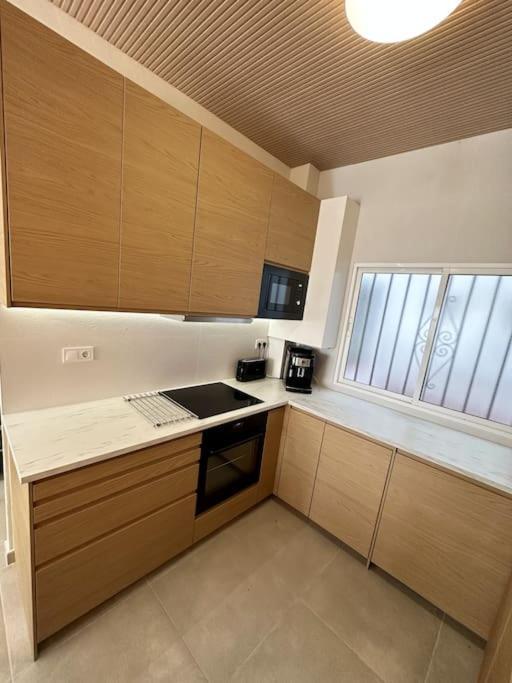 Comfortable In Center With Private Parking Garage Apartment Málaga
